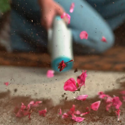 Air jet cleaner that integrates indoor and outdoor cleaning functions